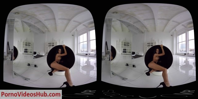 StasyQVR_presents_Fit_Tattooed_Brunette_Sexy_Striptease_original_30_LR_180.mp4.00010.jpg