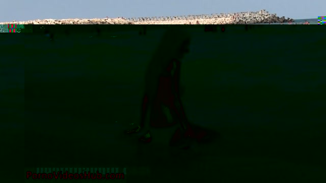 u-got-it-flaunt-it_-_2016-07-22_-_Lucie.mp4.00004.jpg