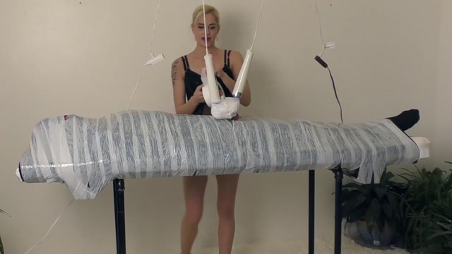 Double_Hitachi_Bitch_-_Mistress_Helix.mp4.00002.jpg