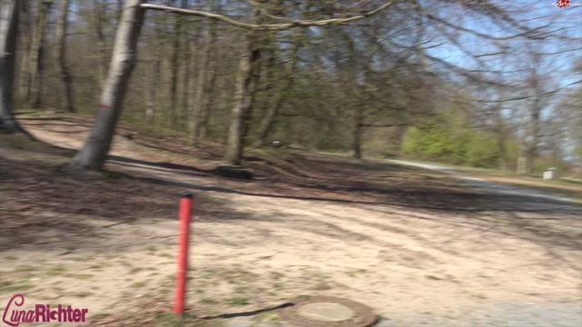 MyDirtyHobby_presents_Luna-Richter_-_Geiler_Helfer_in_Not_-_Outdoor_Public_Vergnuegen_fuer_meinen_Retter.mp4.00001.jpg