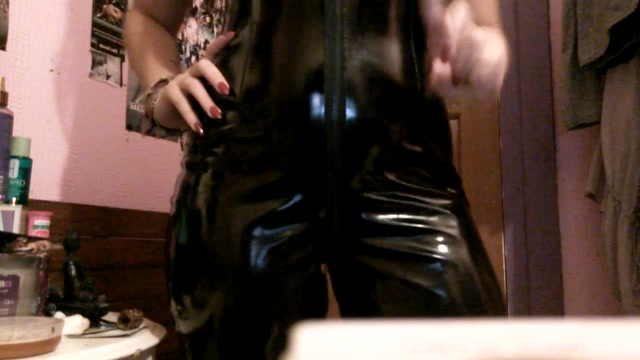 Goddess_Kitty_-_Making_You_Worship_Dick.mp4.00002.jpg
