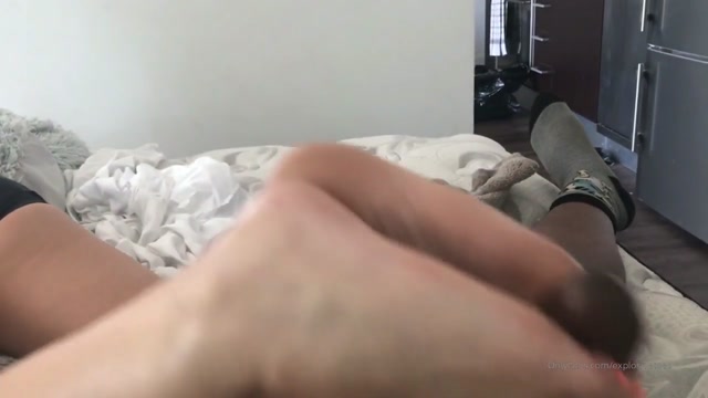 ExplosiveToes_-_5d5d539d0e964ec115e02.mp4.00006.jpg