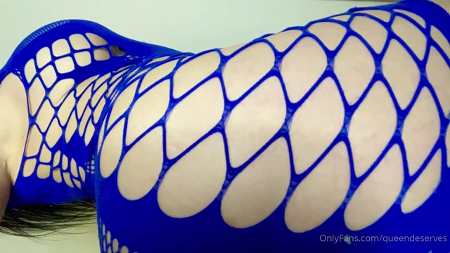 queendeserves_17-06-2020_So_fucking_perfect_you_belong_beneath_my_feet_like_a.mp4.00012.jpg