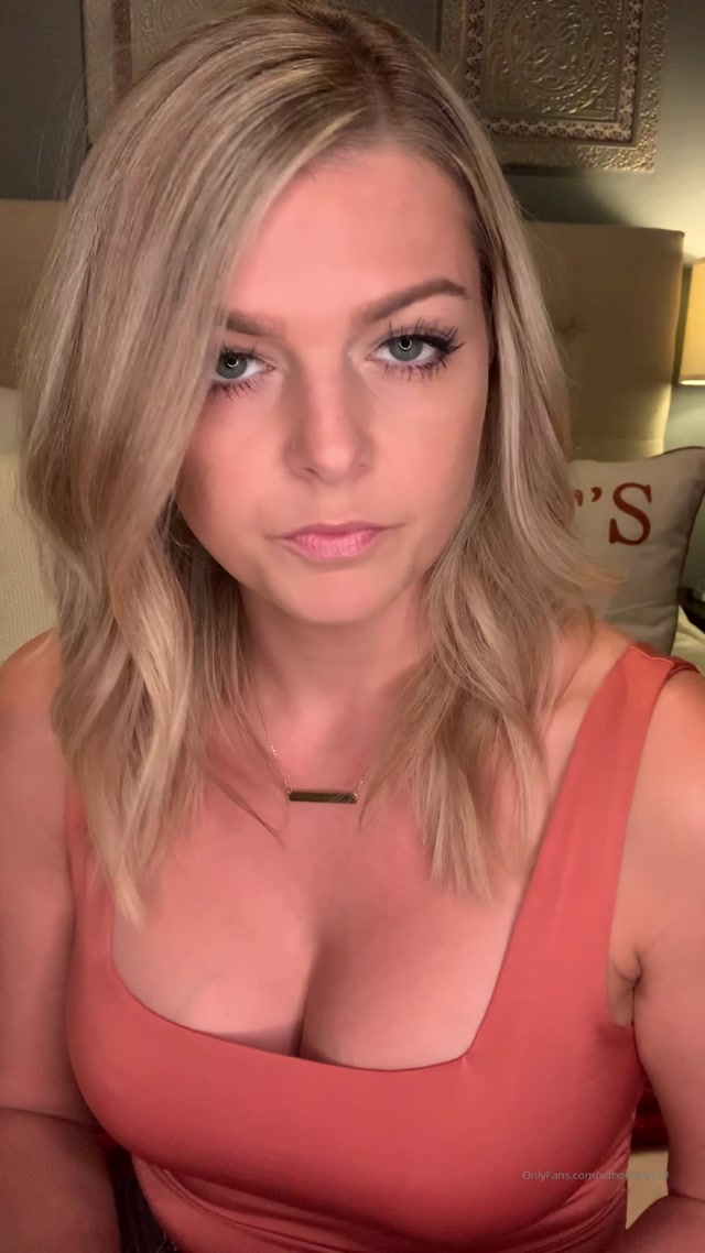 Cali_Hotwife_2019-10-13-Q_A_Saturday_Hey_loves_-5da26c96bc0c4c0fb627a.mp4.00004.jpg