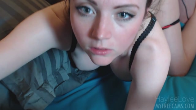 Hayleelove_-_Pregnant_Haylee_Does_The_Works.mp4.00012.jpg