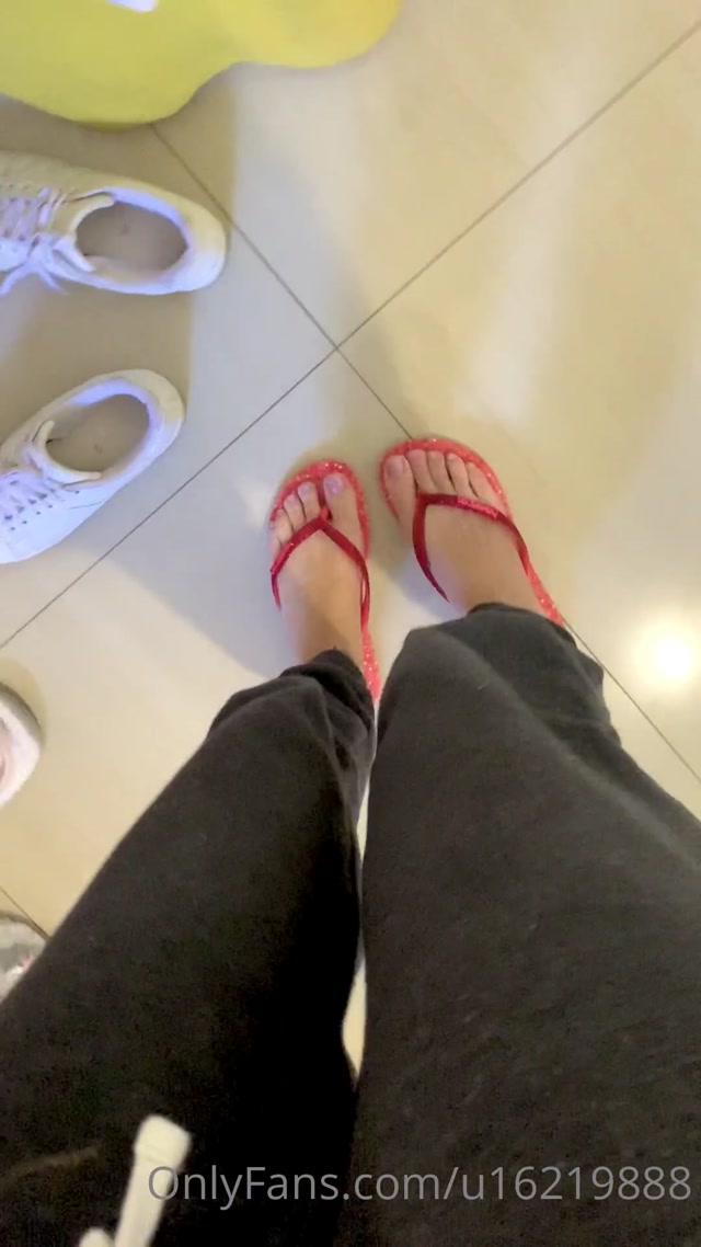 thatafeet_01-06-2020-44075011-.mp4.00009.jpg