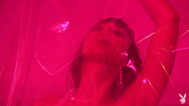PlayboyPlus_-_20.08.20_Riley_Reid_in_Ultraviolet_nights.mp4.00006.jpg