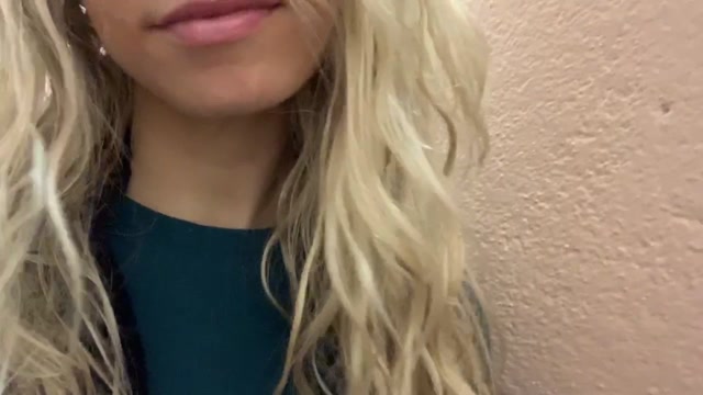 findomchristine_16-12-2019_Last_NYC_stairwell_draining_of_the_.mp4.00006.jpg