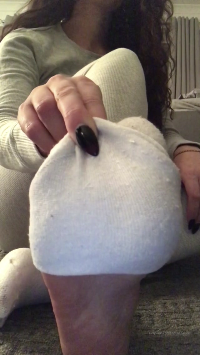 footsiegalore_03-11-2019-13396105.mp4.00003.jpg