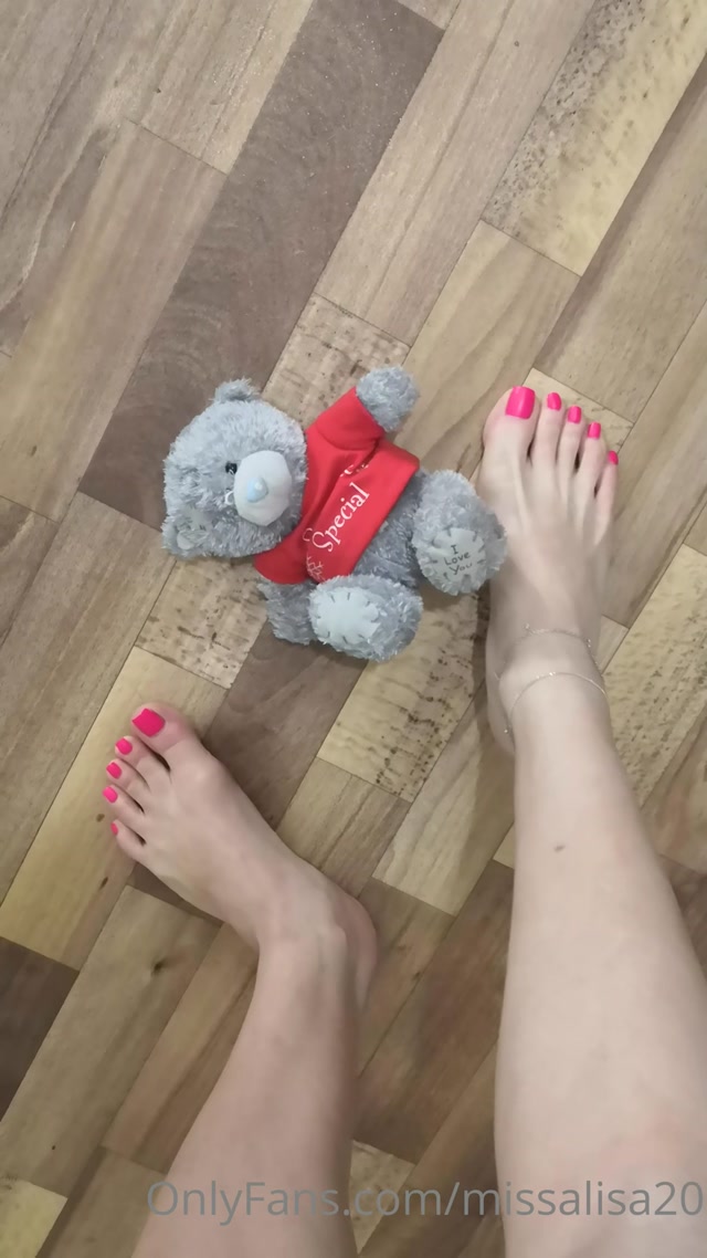 missalisa20_10-10-2020-136654795-.mp4.00001.jpg
