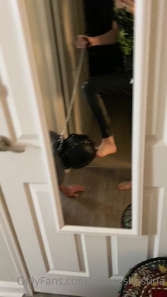 princeskristina_22-05-2020_It_s_like_dragging_your_ego_across_the_floor.mp4.00012.jpg