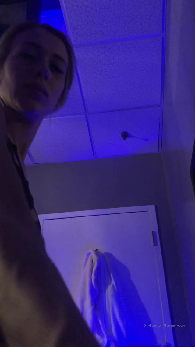 summeravery_30-10-2019-13174958-.mp4.00013.jpg