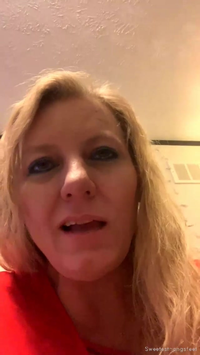 sweetesthangsfeet_20_03_2020_26465888_stream_started_at_03_20_2020_04_33_am.mp4.00006.jpg