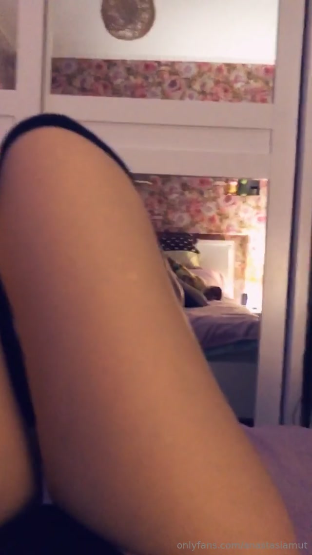 anastasiia_mut_31-01-2019_Morning_my_loves_Just_having_some_f.mp4.00006.jpg