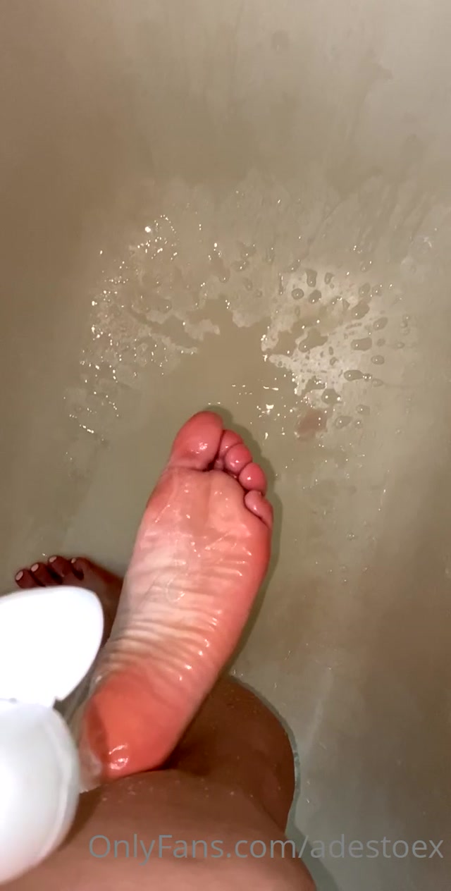 adestoex_07-07-2020-77257891-Shower_time.mp4.00005.jpg