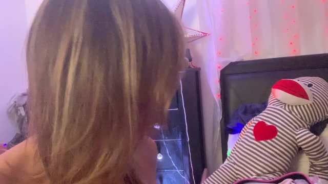 christy_love_sybian_tease_and_squirt.mov.00011.jpg