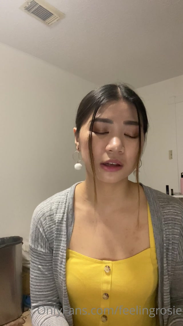 jasminericegirl_05-06-2020_A_lot_is_going_on_but_I_hope_you_all_are_staying_s.mp4.00005.jpg