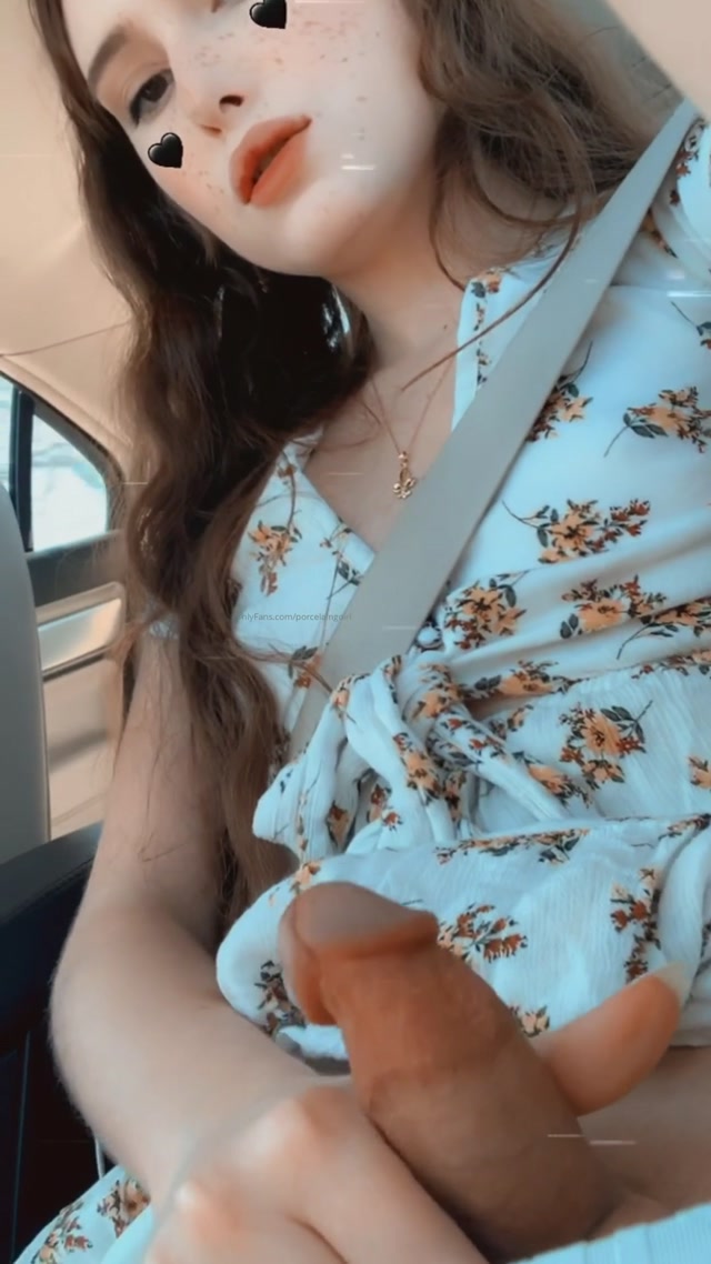 Porcelaingoirl_-_36.mp4.00009.jpg