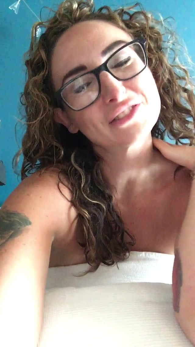 MegaraFurie_2018-07-11_-_Cuckold_tease_video.mp4.00004.jpg