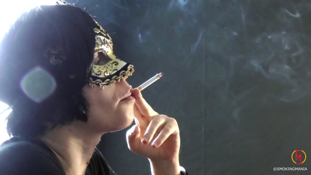 Smokingmania_-_Smoking_Marlboro_red_100s.mp4.00005.jpg