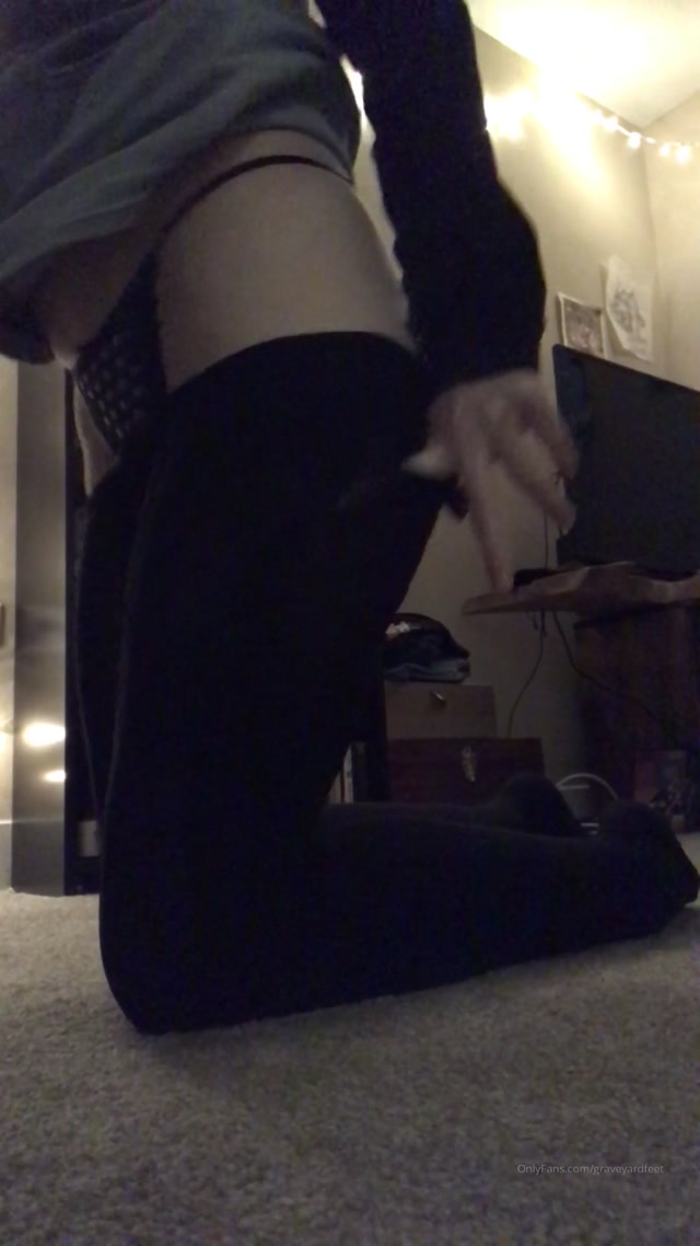graveyardfeet_10_02_2020_21660065_taking_my_docs_and_tights_off_after_a_long_day.mp4.00007.jpg