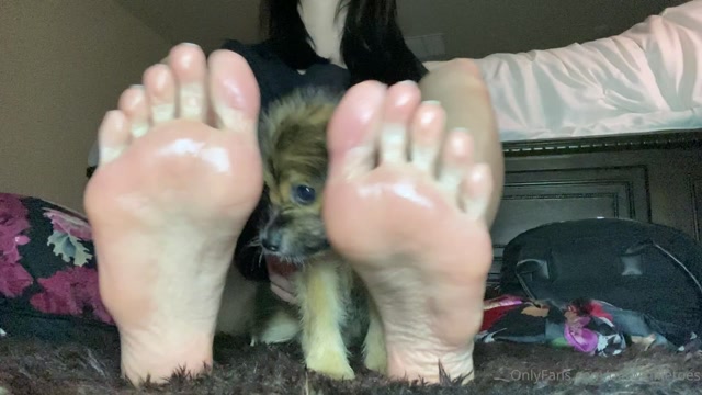 waifufeetmilk_22_09_2020_938407398_tiny_human_views.mp4.00013.jpg