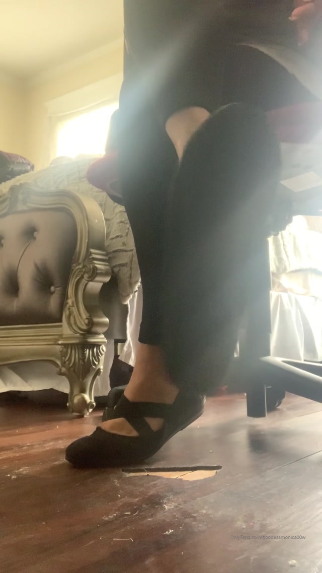 goddessmonica00w 31-03-2020-28592351-Black flats under my desk joi per your request 00007