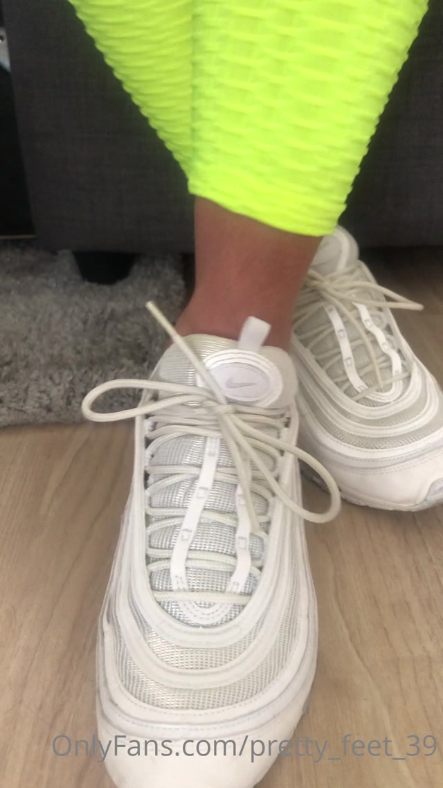 pretty feet 39 09 06 2020 45906263 good morning luvs off to work now stay tuned i 00015