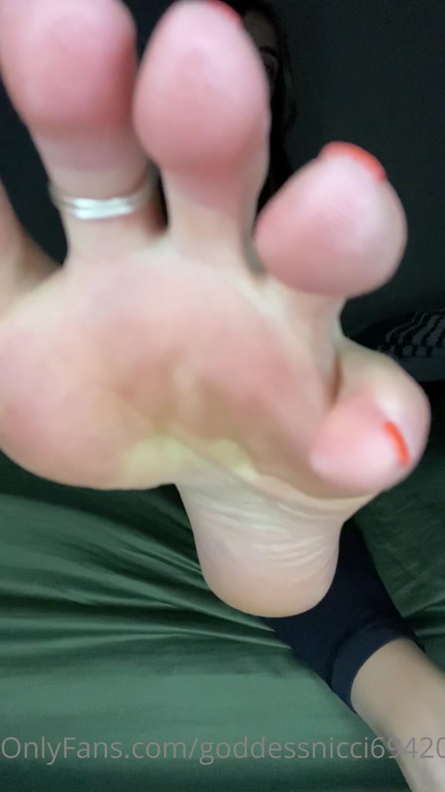 goddessnicci69420 08 11 2021 2268586517 jerk that cock off to my dirty little feet 00000