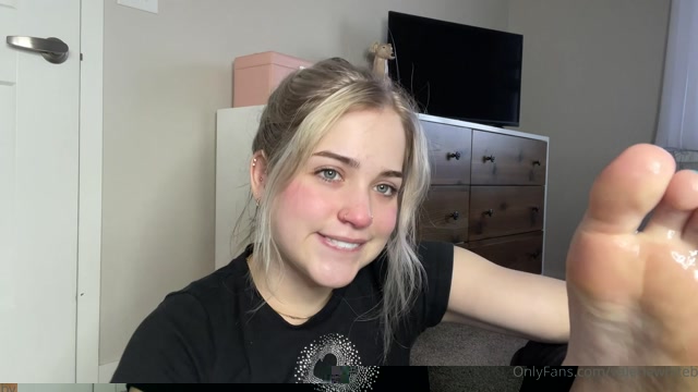 valeriewhitebby 27 12 2021 2313271828 self worship 00011
