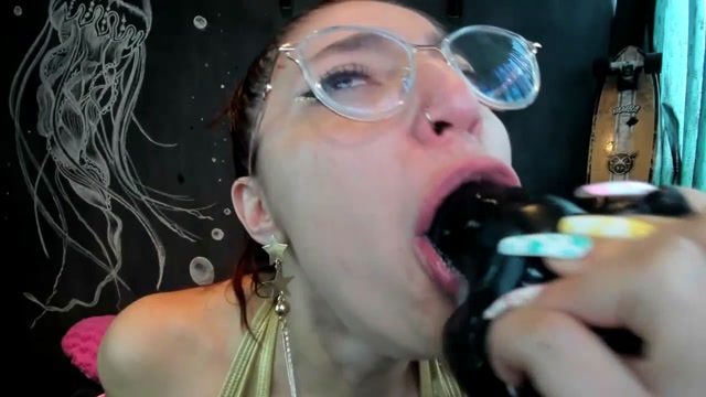 Colombian girls Redlu  Karla  spit EXPLOTION in my muth - DIRTY 00001