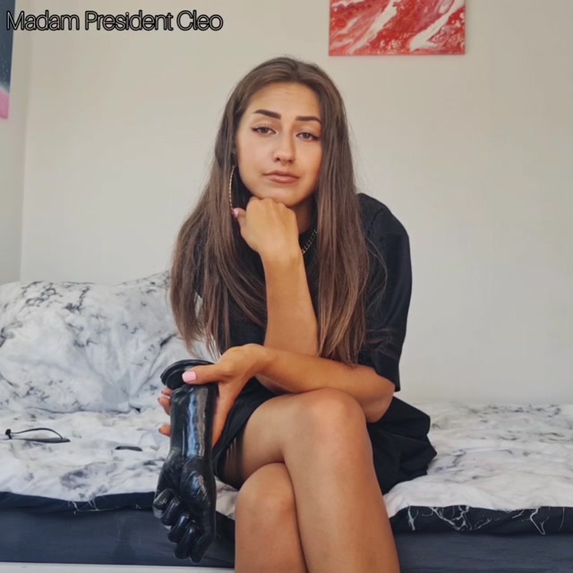 Madam President Cleo - Du bist meine Bitch 00009