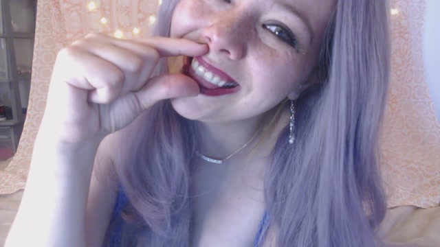 MaddieMoney - Laughable Dingaling 00008