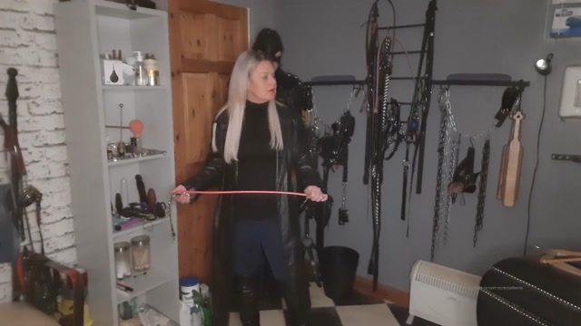 Mistress Athena - This was a added extra for my slave 00005 Mistress Athena - This was a added extra for my slave 00005