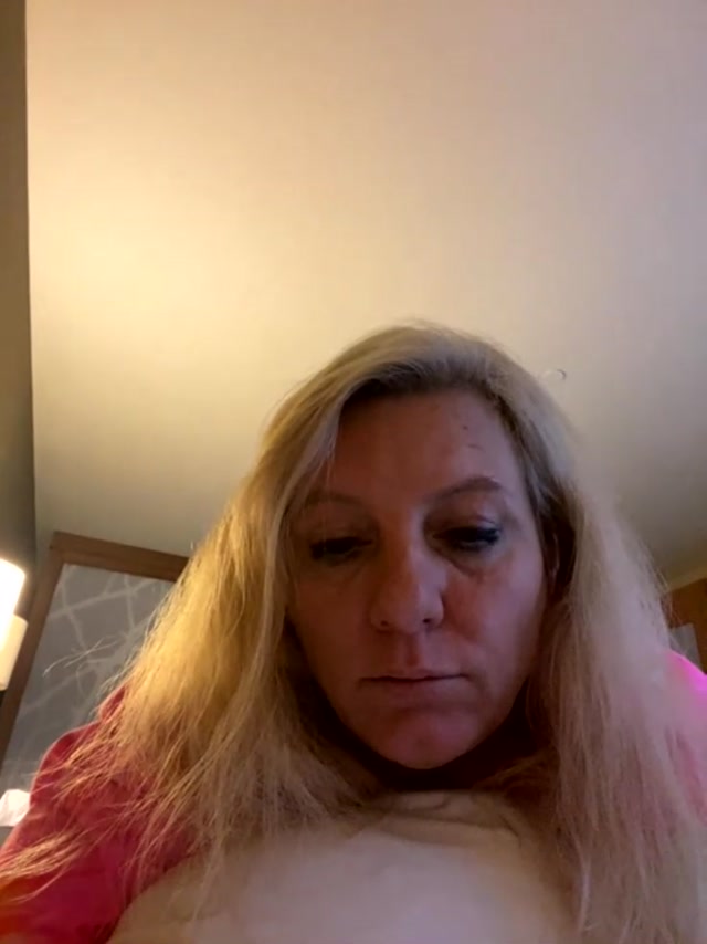 sweetesthangsfeet 14-12-2020-1446898547-stream-sta 00002
