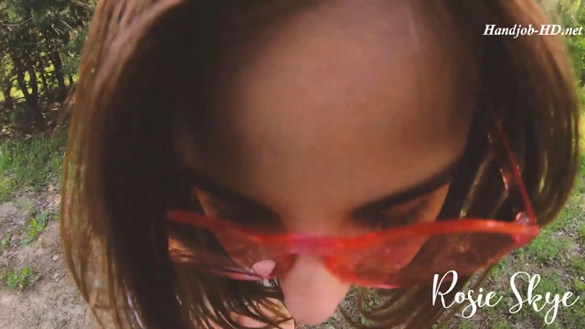 Teen Makes Sloppy Blowjob In Park - Rosie Skye HandJob 00003 Teen Makes Sloppy Blowjob In Park - Rosie Skye HandJob 00003