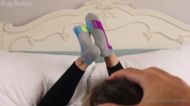597_onlysockies-0h51l8tddkj6f20uln882_source 00010