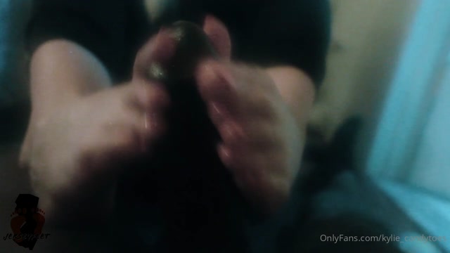 Kylie Coco Another day another foot job ;) 00003