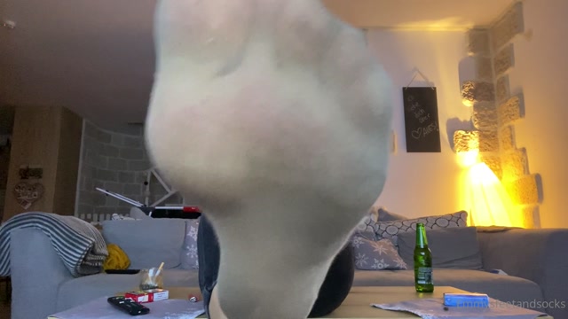 342 emmyfeetandsocks 2022-01-12-0gybbwamuacbexgyl9hnx source 00009