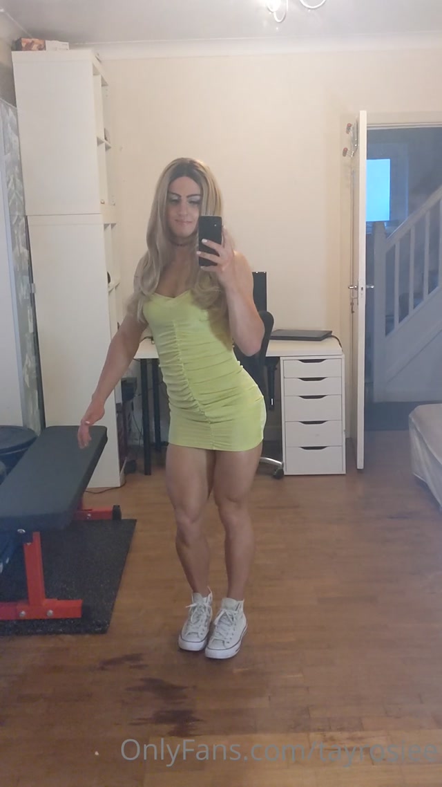 tayrosiee aka  Taylor - [2022-03-08] Just checking out my outfit. Panties included of coursetayrosiee 00013