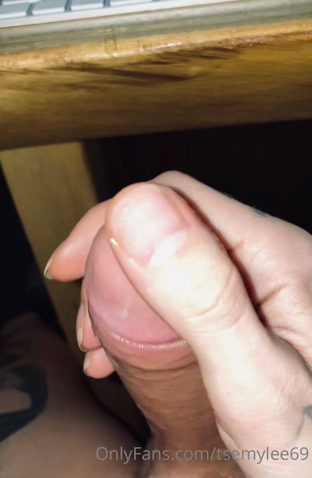 Emy Lee aka tsemylee69 20210309-2050425383-I was editing some video and I got too horny 00014 Emy Lee aka tsemylee69 20210309-2050425383-I was editing some video and I got too horny 00014