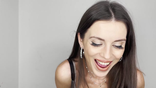 Rebecca de Winter - Little White Babydick 00006