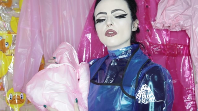 Empress Poison - Plastic Mummys Special Babys Birthday 00011 Empress Poison - Plastic Mummys Special Babys Birthday 00011