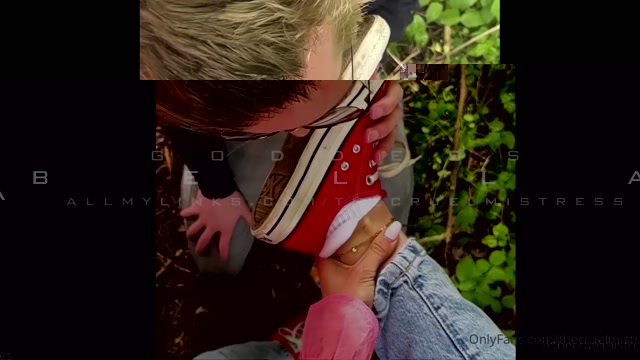 Iwantbellaa - Goddess Bella - Outdoor shoe cleaning 00012