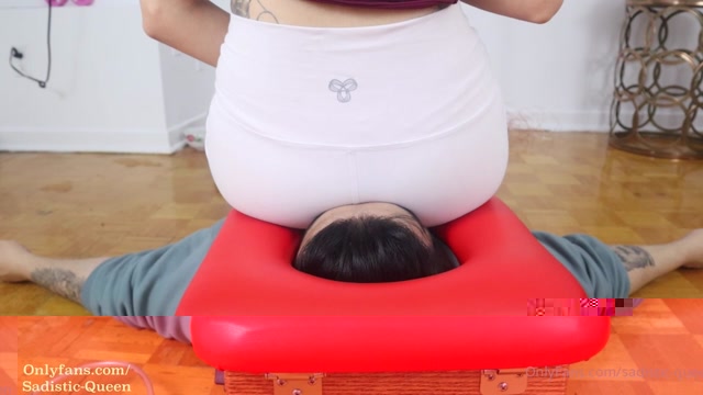 sadistic-queen 19-03-2023-2809590465-Sensual Smother box Facesitting  00003