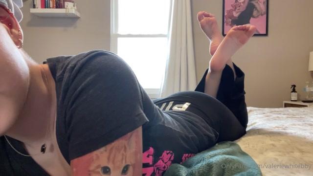 valeriewhitebby 09-03-2023-2799594993-My cute feet  00013
