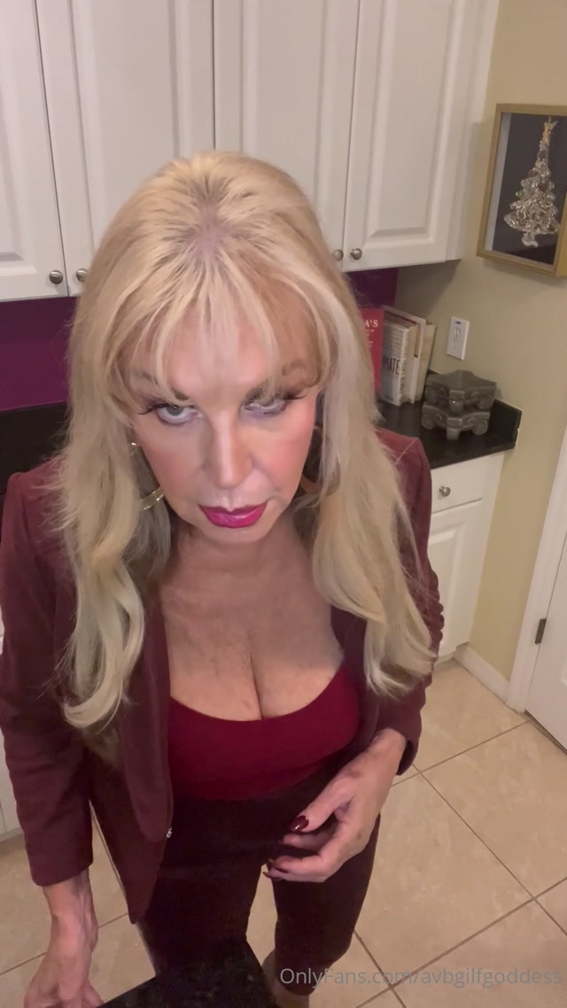 avbgilfgoddess 03-11-2023-3073704046-Sorry boys. I was occupied and filming yesterday _1 00007