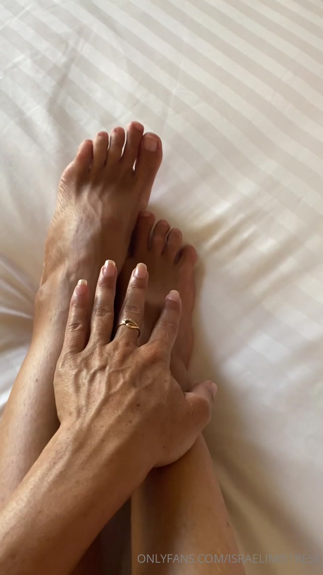 israelimistress 03-10-2023-3037425556-Come here worship my feet, slut 00012