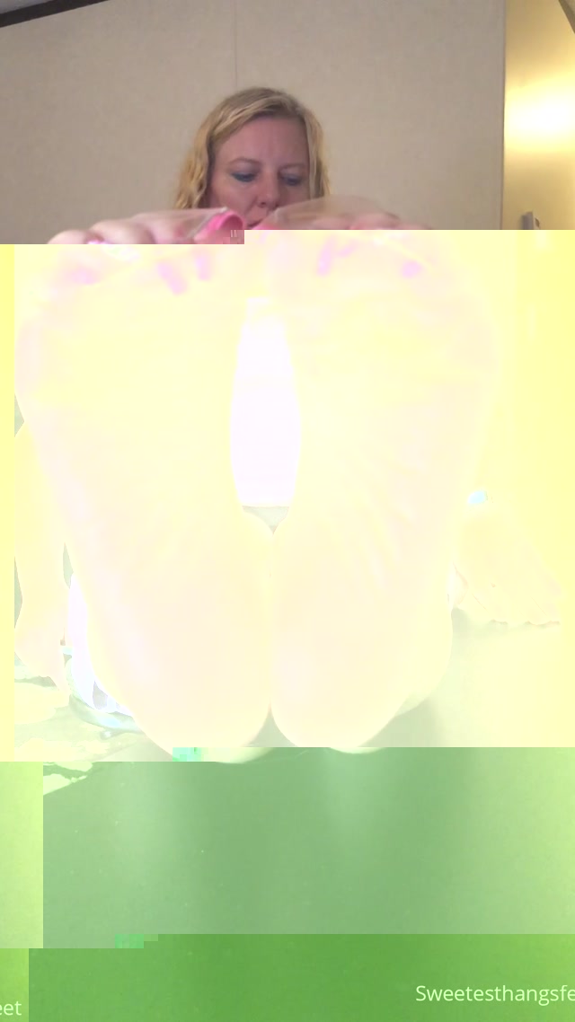 330_sweetesthangsfeet-2024-01-04-3148751166 00006