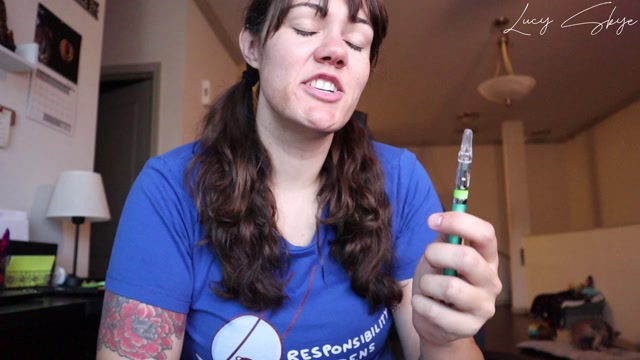 Lucy Skye - VapePen Chit Chat 00008 Lucy Skye - VapePen Chit Chat 00008